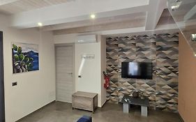 Alberto'S House